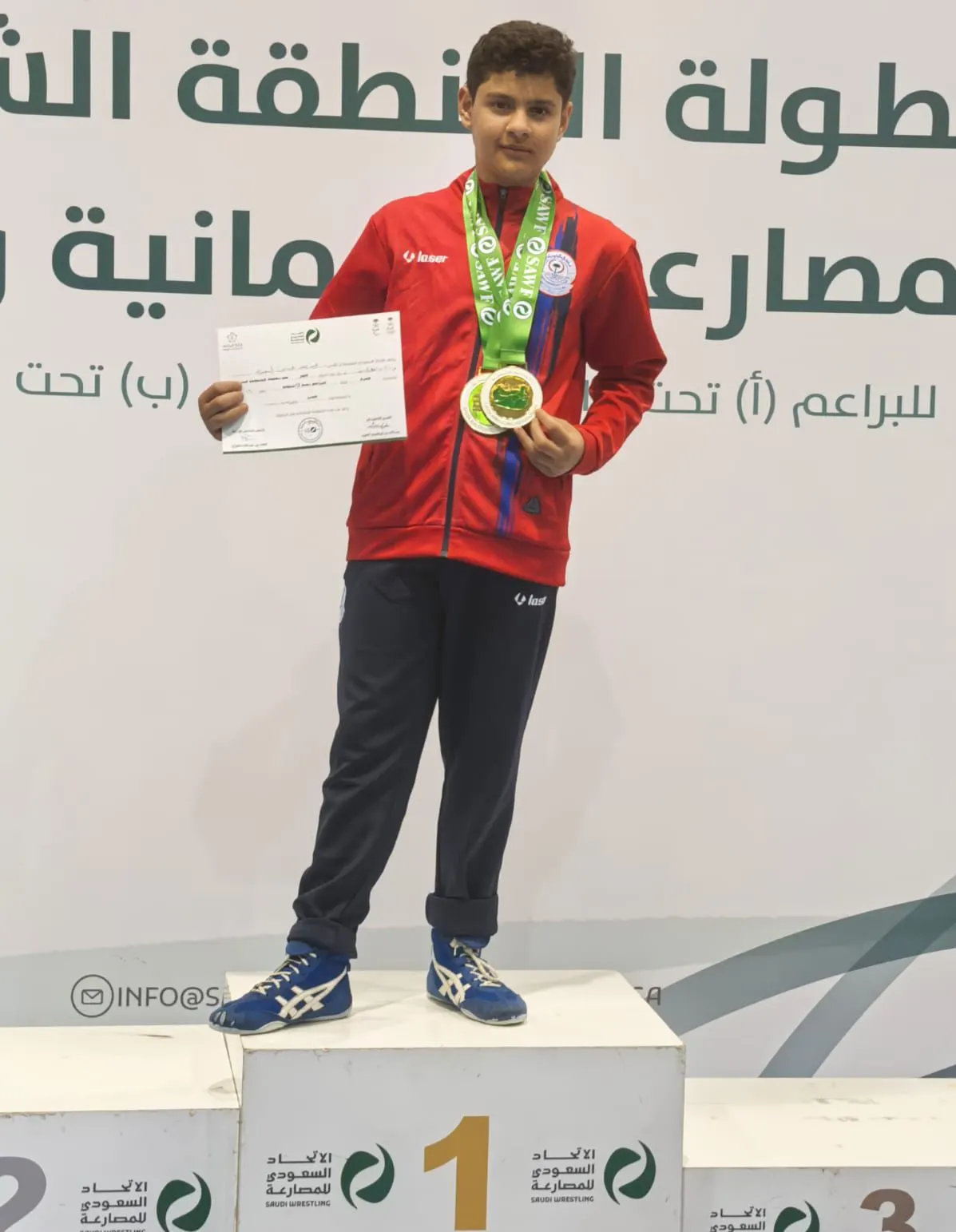 من القطيف.. لحصوله على المركز الأول في بطولة الشرقية للمصارعة الحرة.. الاتحاد السعودي يكرم عبد الله الجفيري