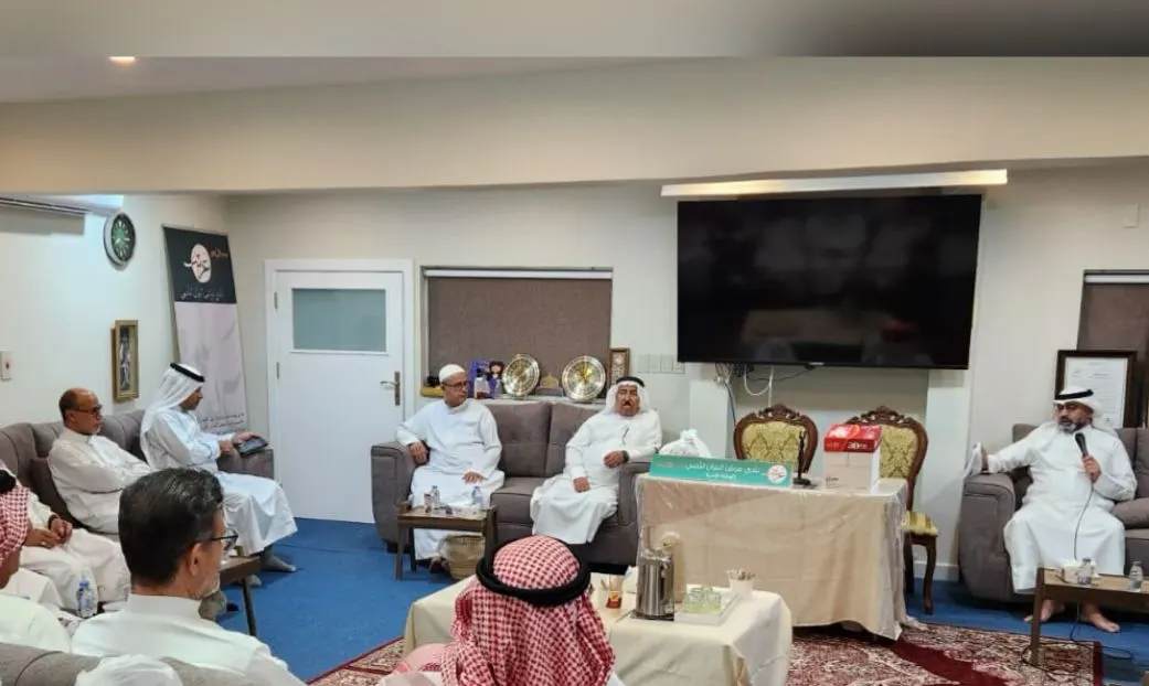 في سيهات.. «عرش البيان الأدبي» يكرّم سيرة الراحل علي آل رضي بإصدار كتاب «من تأملات راحل»