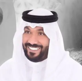 من القطيف.. «محمد» ينير أسرتي «جريش» و«فتيل»