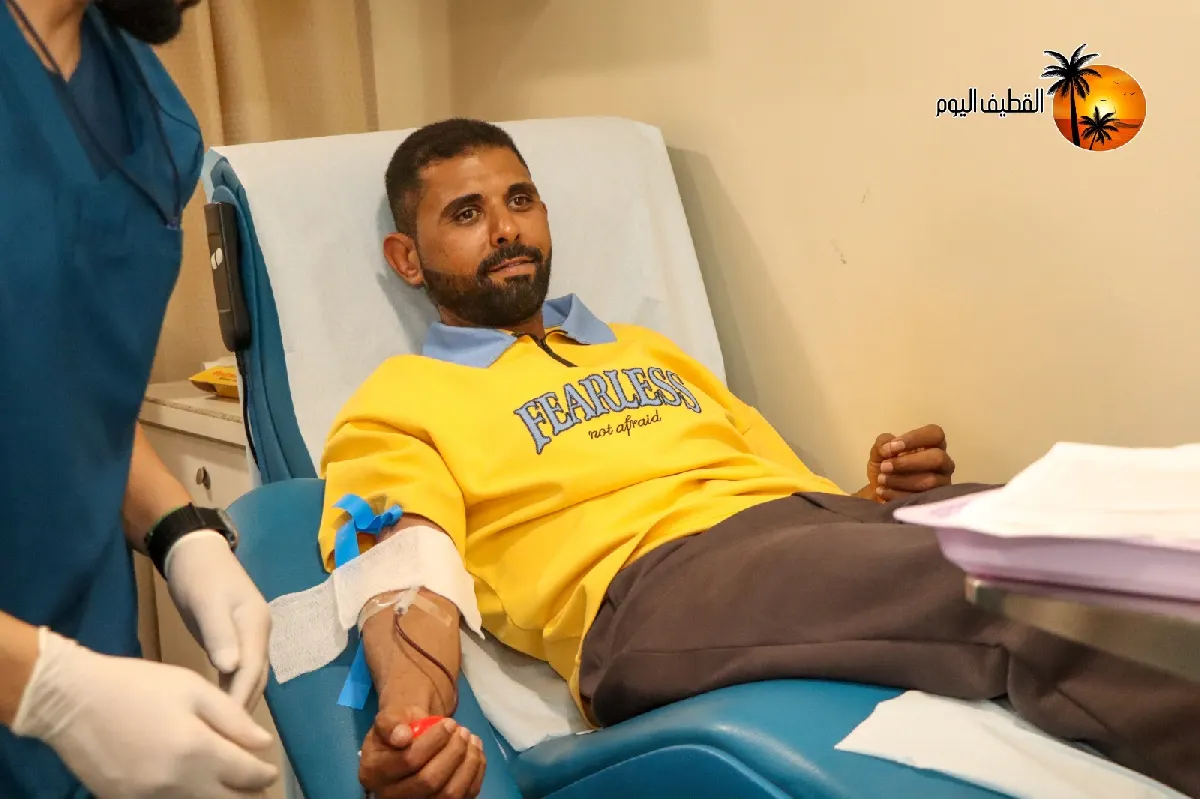 في صفوى.. «عطاؤك حياة 11» يستهل أول أيامه بـ50 متبرعًا عبر العربة المتنقلة لبنك الدم