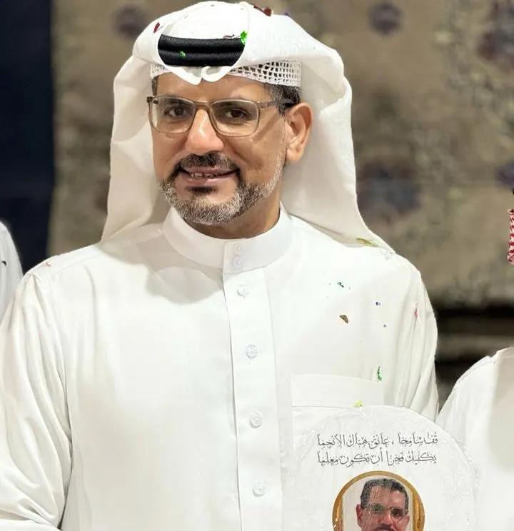 من البحاري.. بعد 33 عامًا من العطاء.. «سعود أبو تاكي» يودّع الميدان التعليمي