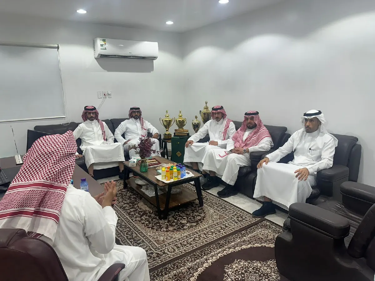 زيارة رفيعة تُعزِّز جسور الشراكة بين الخويلدية والاتحاد السعودي للطائرة