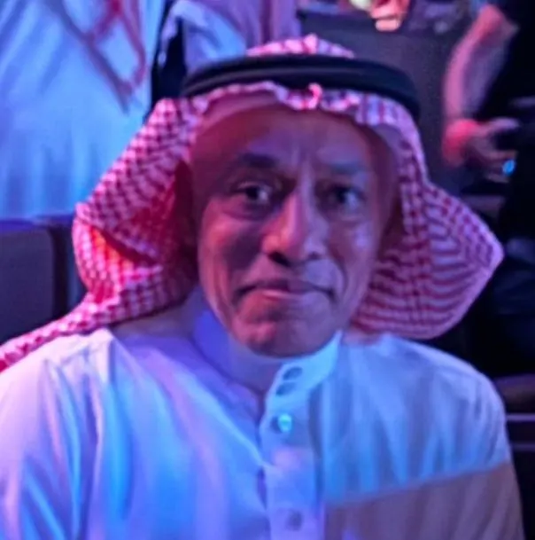من حلة محيش.. مدرستا سنابس والرازي تكرّمان المعلم حبيب المضري بعد مسيرة عطاء