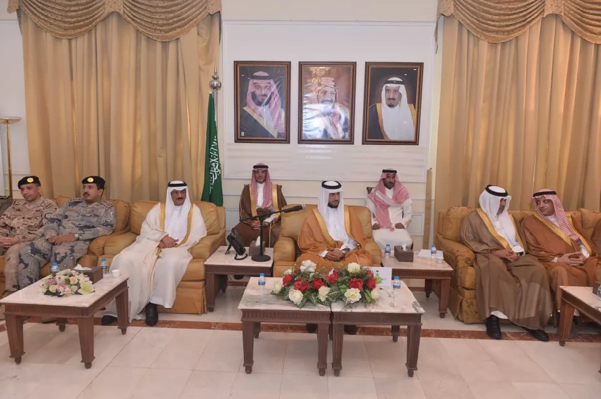 محافظ القطيف يلتقي جموع المهنئين بعيد الفطر المبارك