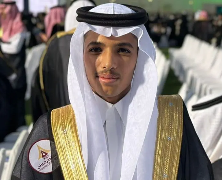 من شويكة القطيف.. جامعة حفر الباطن تمنح «عبد الله التاروتي» البكالوريوس في الهندسة المدنية