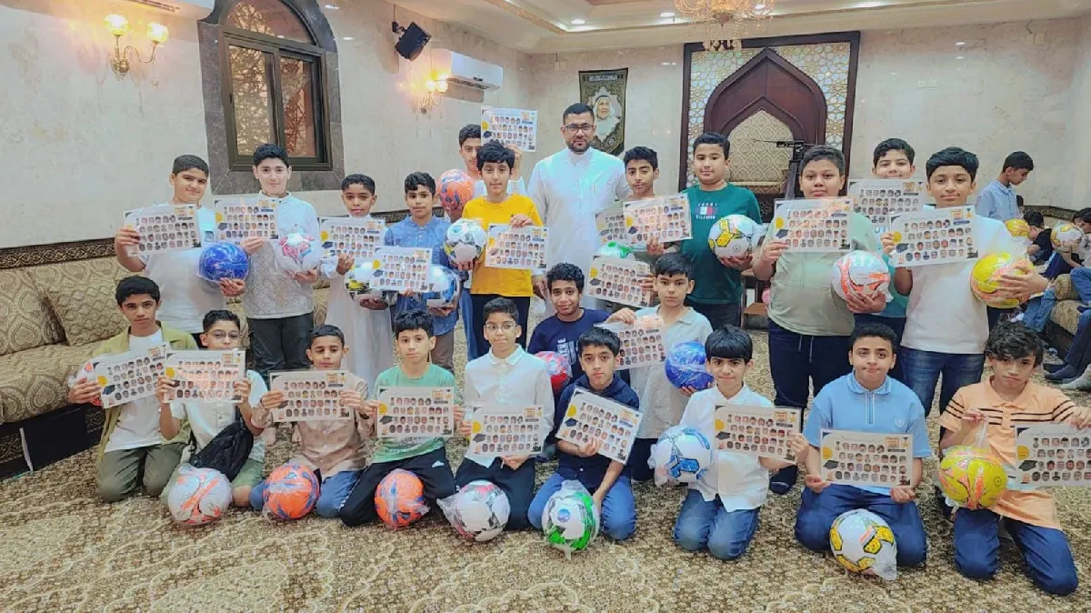 بعد رفقة الست سنوات في حلة محيش… معلم الجارودية يودّع طلابه في منزله