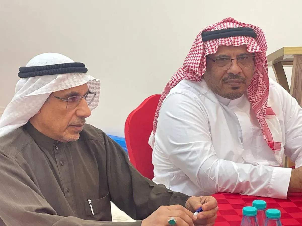 في لقاء جمع أبارق حلة محيش بـ خيرية الجش.. نقاش حول التنظيم الإداري للجمعيات والحوكمة والشراكات المجتمعية