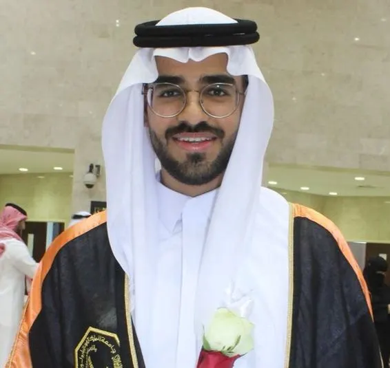من سنابس.. بمرتبة الشرف الأولى.. جامعة الملك فهد للبترول والمعادن تمنح «محمد المطوع» البكالوريوس في الهندسة الكهربائية