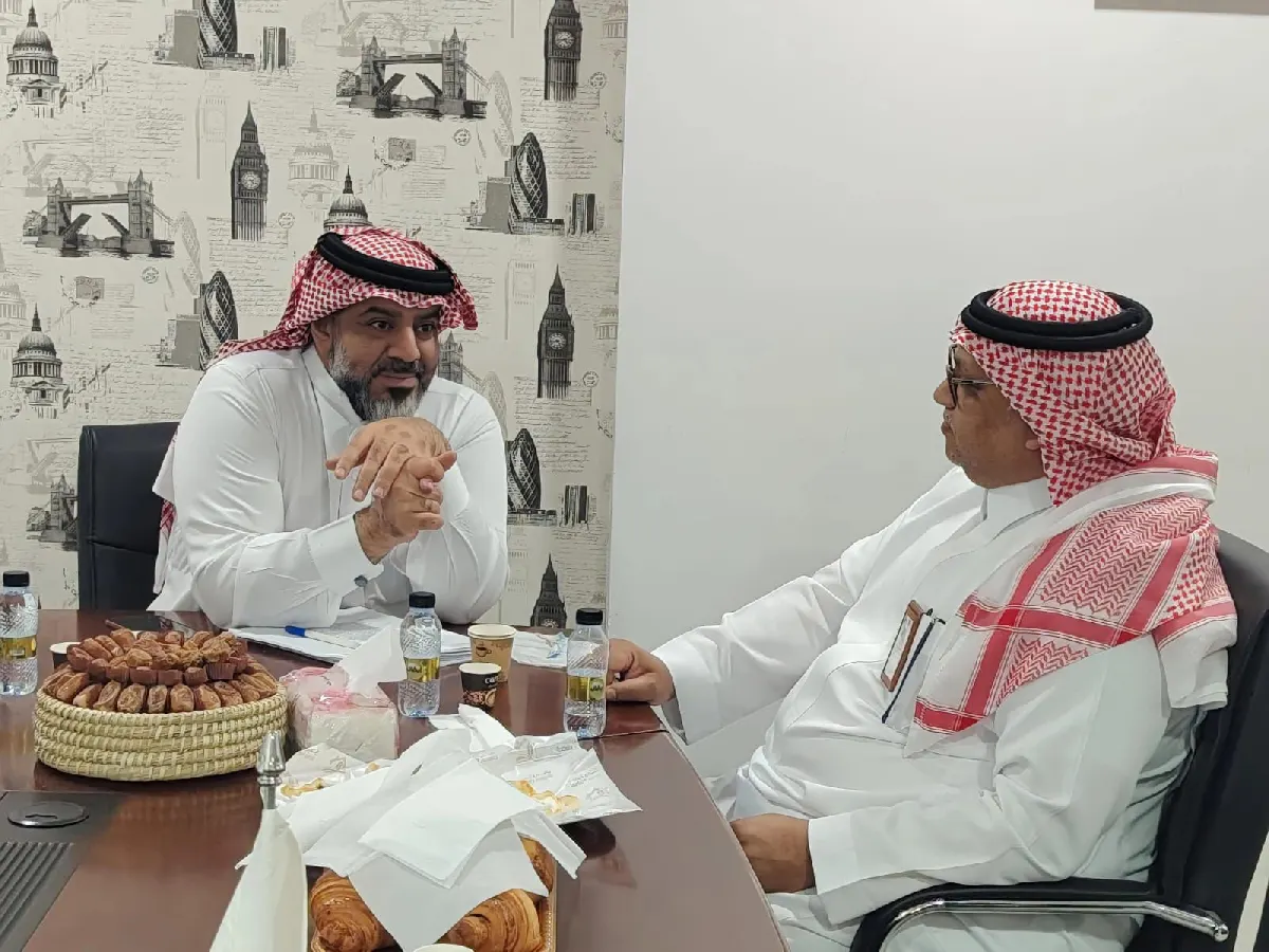 إدارة الجمعيات بأمانة الشرقية تقف على مشاريع «فردوس القطيف» وتتابع خططها التشغيلية
