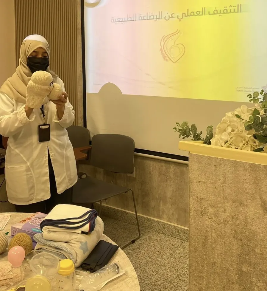 «الولادة الآمنة» تنطلق من القديح وتاروت.. فرق التوعية تنظّم جلسات يوغا لراحة الحوامل وتعزيز صحتهن