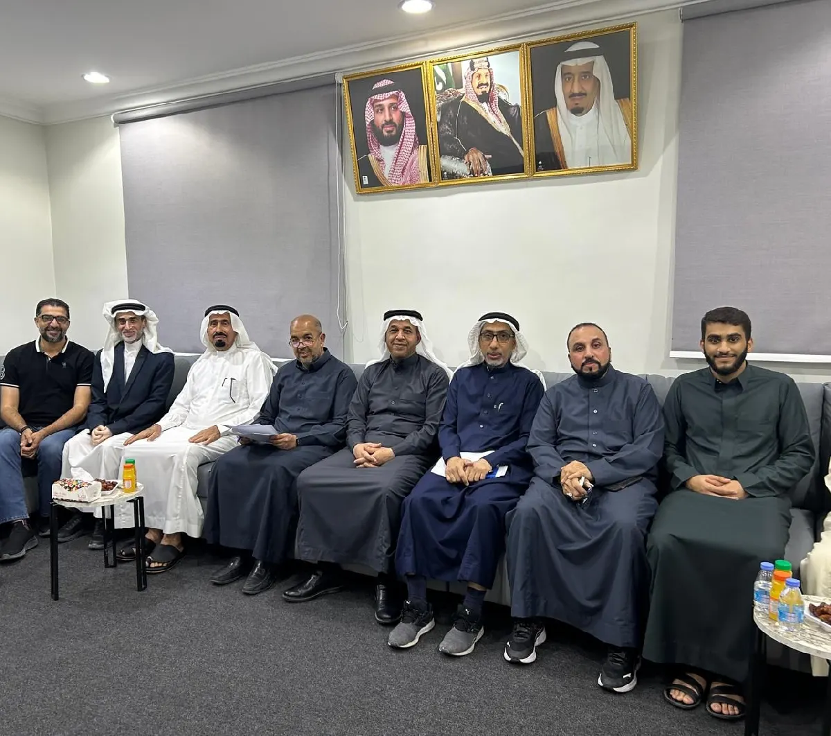 في القديح.. خلال لقائها الأول.. ديوانية خيرية مضر تناقش سبل تنمية الأسر المستفيدة