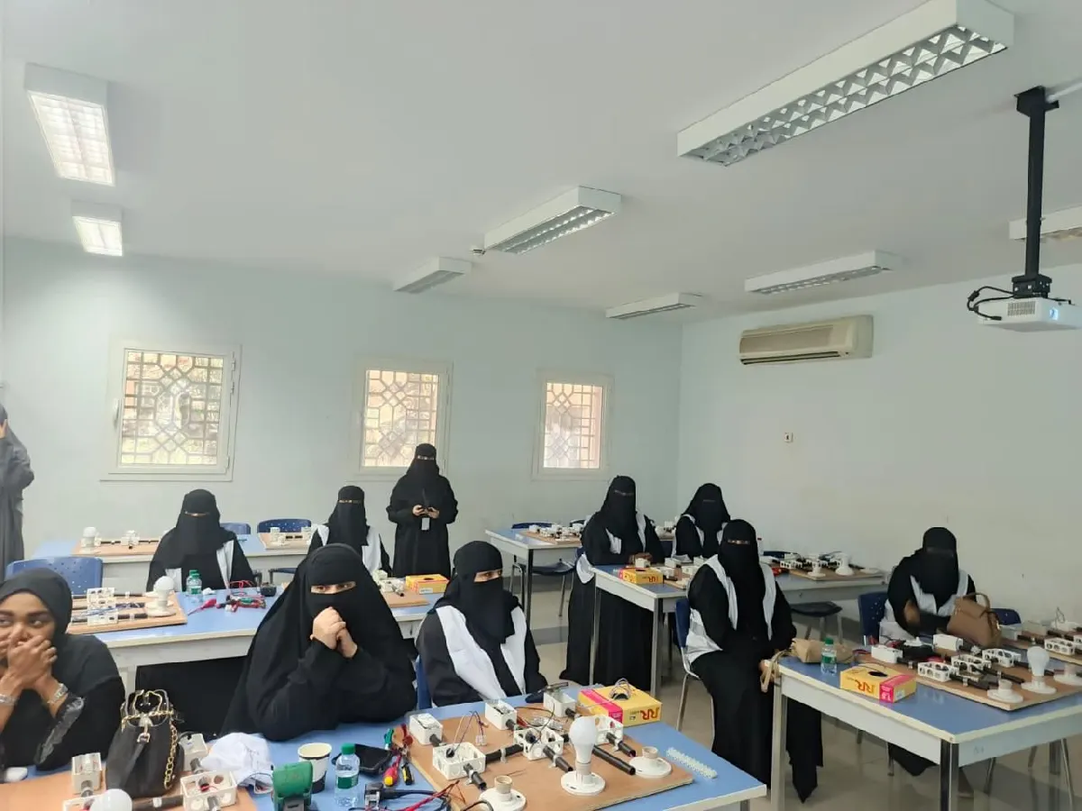 من تسليك المواسير إلى الميكانيكا والكهرباء… «نسائية العطاء» تبرم اتفاقية لتمكين 30 سيدة تقنيًا