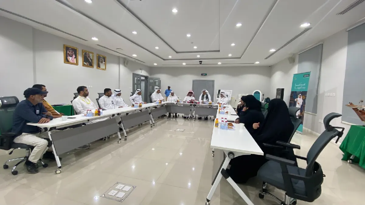 «بر سنابس» تختتم فعاليات اليوم الوطني الـ96 بزيارة وتكريم المشاركين