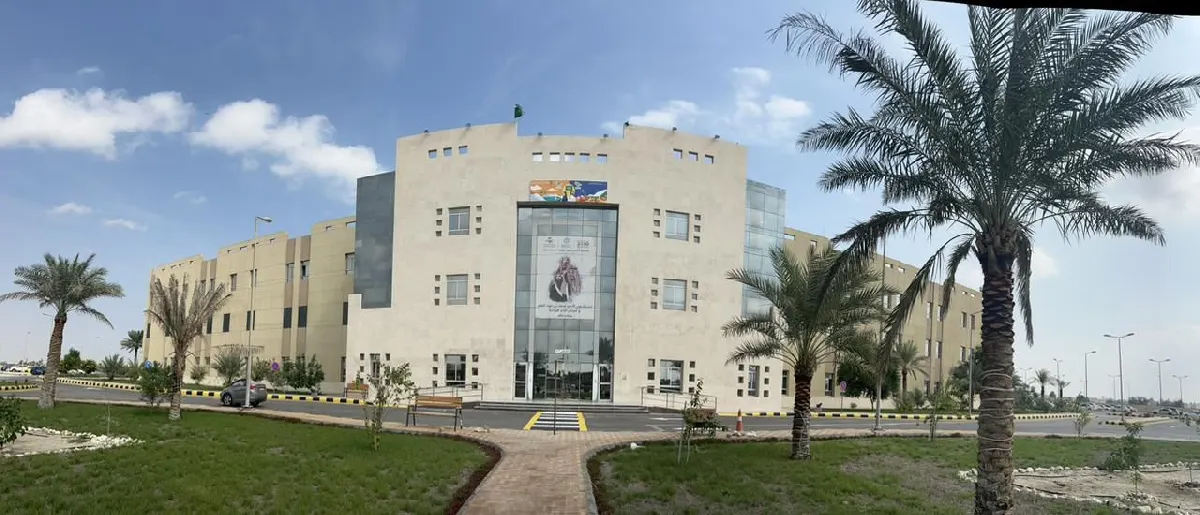 في مركزي القطيف ومستشفى الأمير محمد بن فهد.. نجاح عملية متخصصة لثلاثينية تعاني من مضاعفات مرض النزاف
