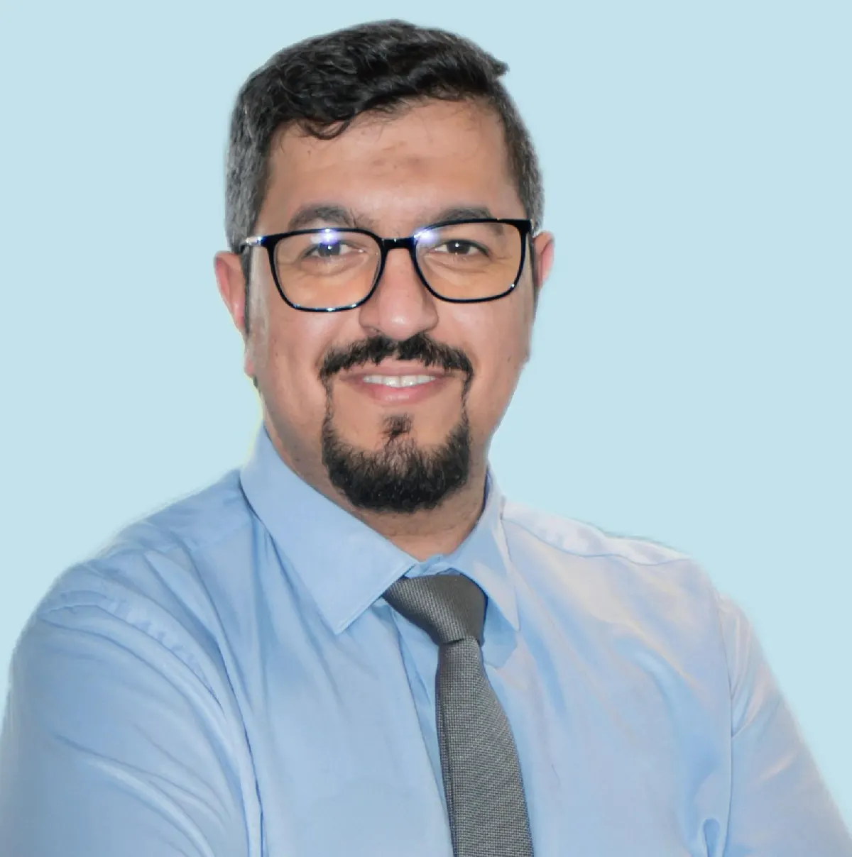 من عليوات عنك.. الاستشاري «علي آل مال الله» يحصل على البورد الأمريكي في الطب التجديدي