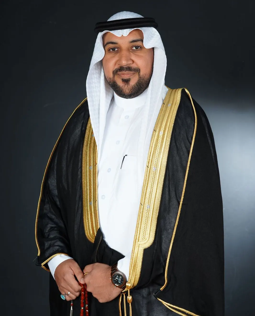 في القطيف.. القفص الذهبي يجمع عائلتي «آل خليف» و«العوامي»