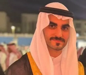 من القديح.. «جامعة الإمام عبدالرحمن بن فيصل» تمنح علي الخليفة بكالوريوس الطب والجراحة