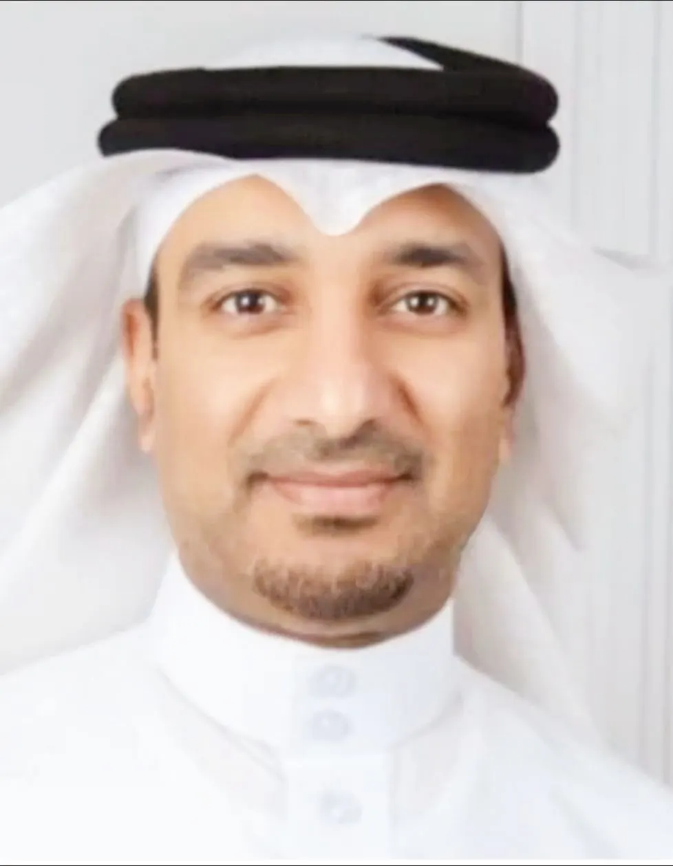 من القطيف.. وفاء لمسيرته الإشرافية.. «ثانوية الطفيل» تكرّم سعيد آل نور