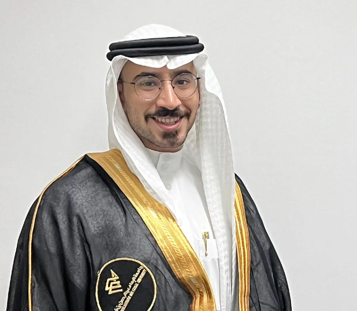 من القطيف.. جامعة الإمام عبدالرحمن بن فيصل تمنح «أحمد الجشي» البكالوريوس في الصيدلة الإكلينيكية