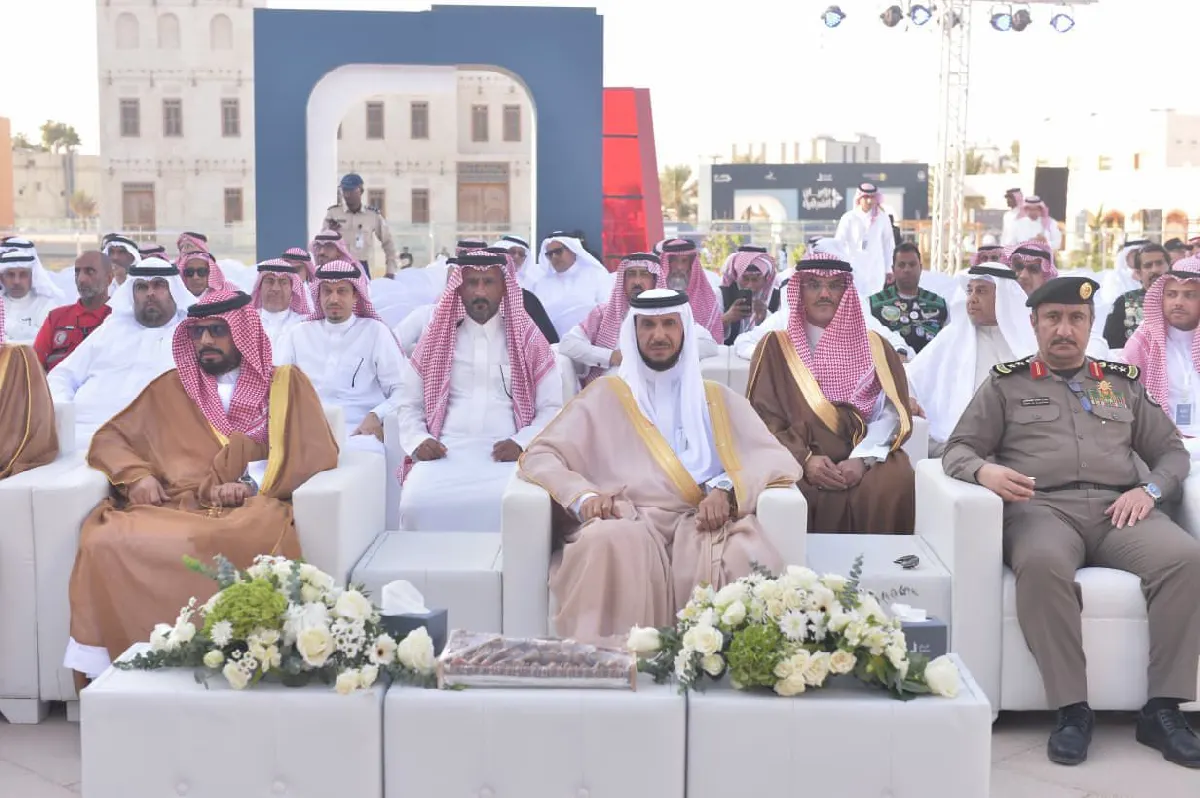 محافظ القطيف يفتتح مهرجان روبيان الشرقية 2025.. بنسخة بحرية تبرز هوية المنطقة