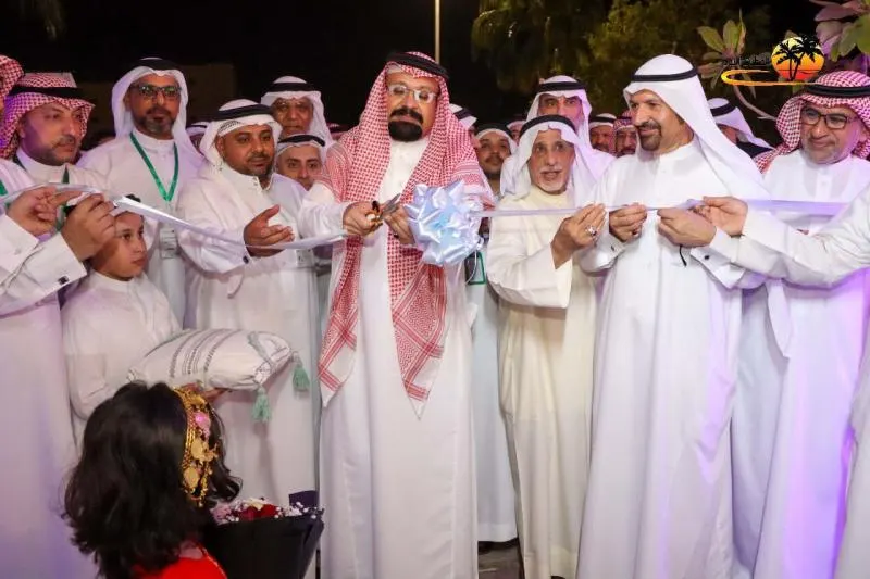 في سيهات.. مكتب وزارة البيئة والمياه والزراعة بالمحافظة يفتتح فعالية اللوز القطيفي الثانية.. صور وفيديو