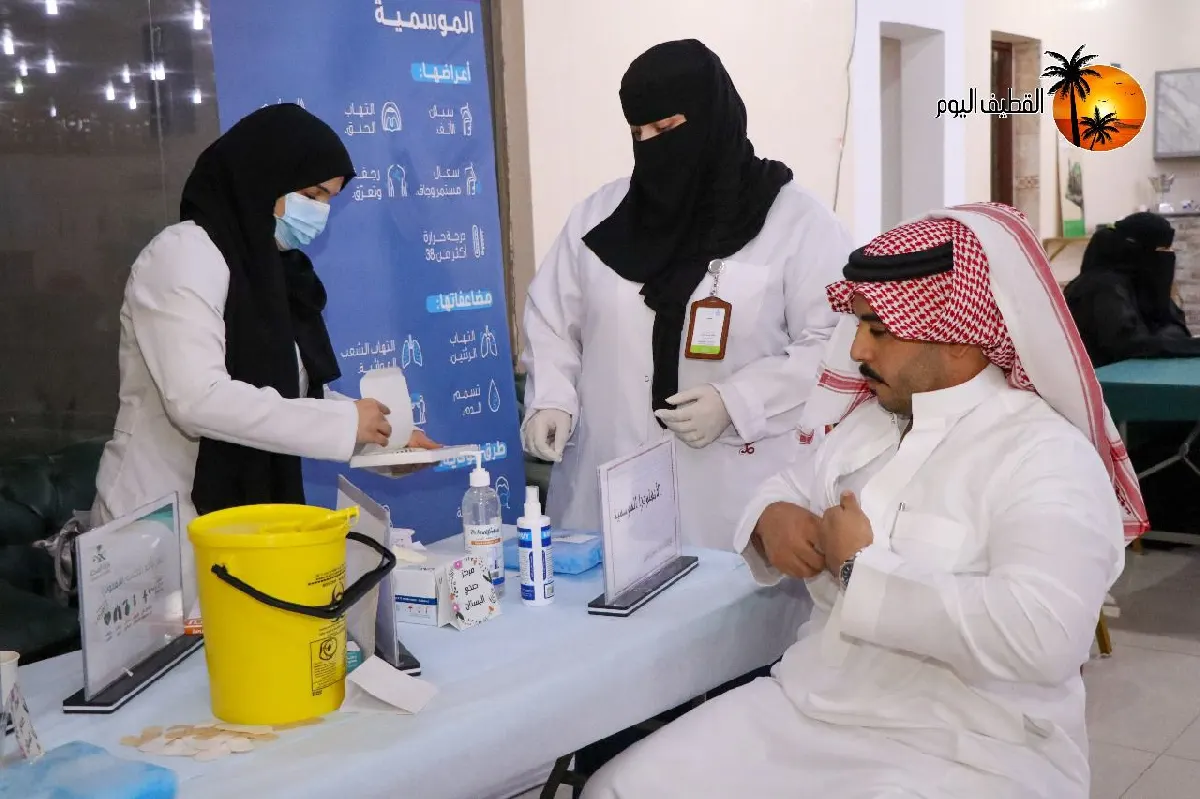 في ساحل عنك.. إبرُ الإنفلونزا تسبق ركلةَ الكرة