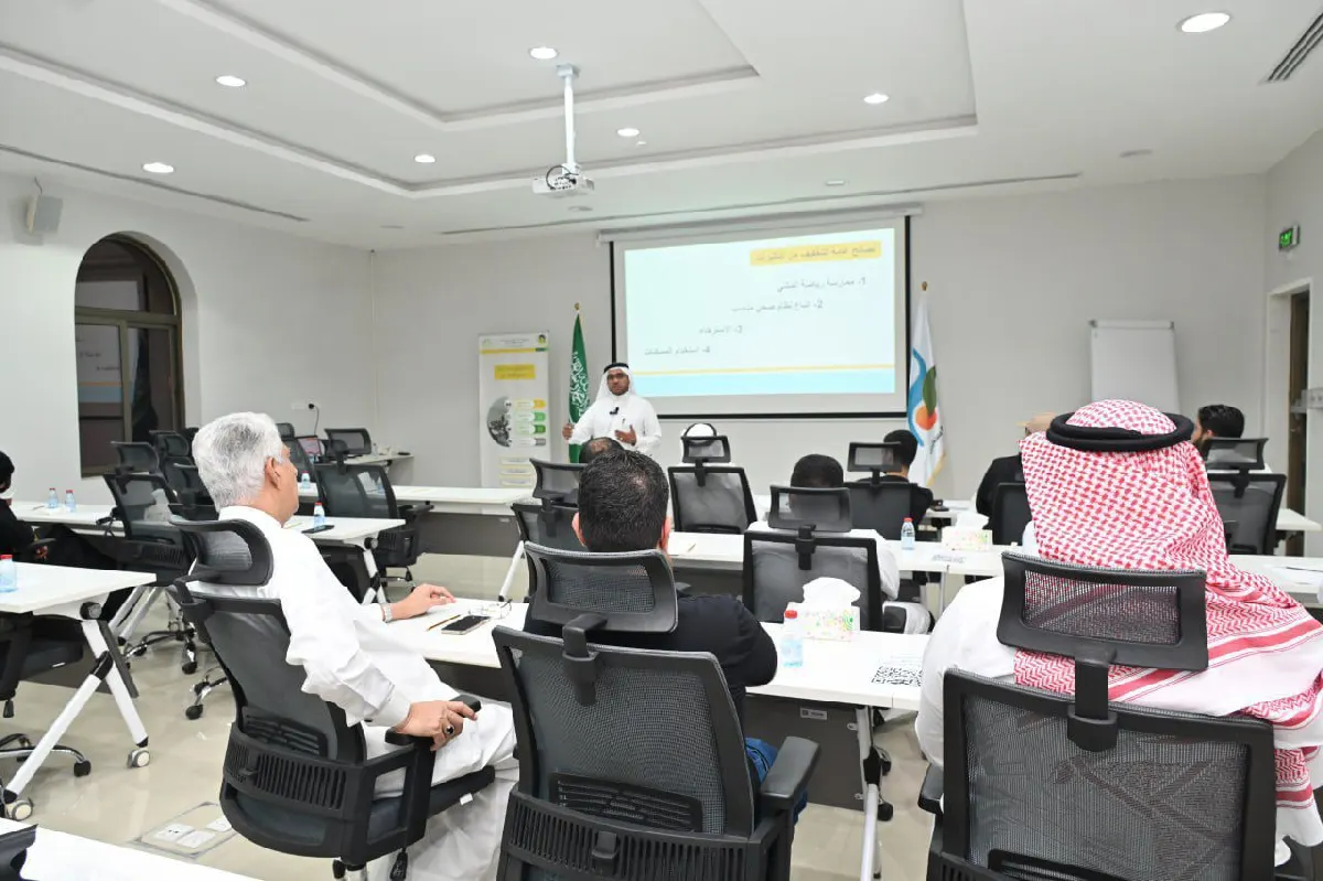 «الدورة الهرمونية للرجال» تثير فضول الحضور.. محاضرة بسنابس تحاكي الواقع وتكشف أسرار العلاقة الزوجية