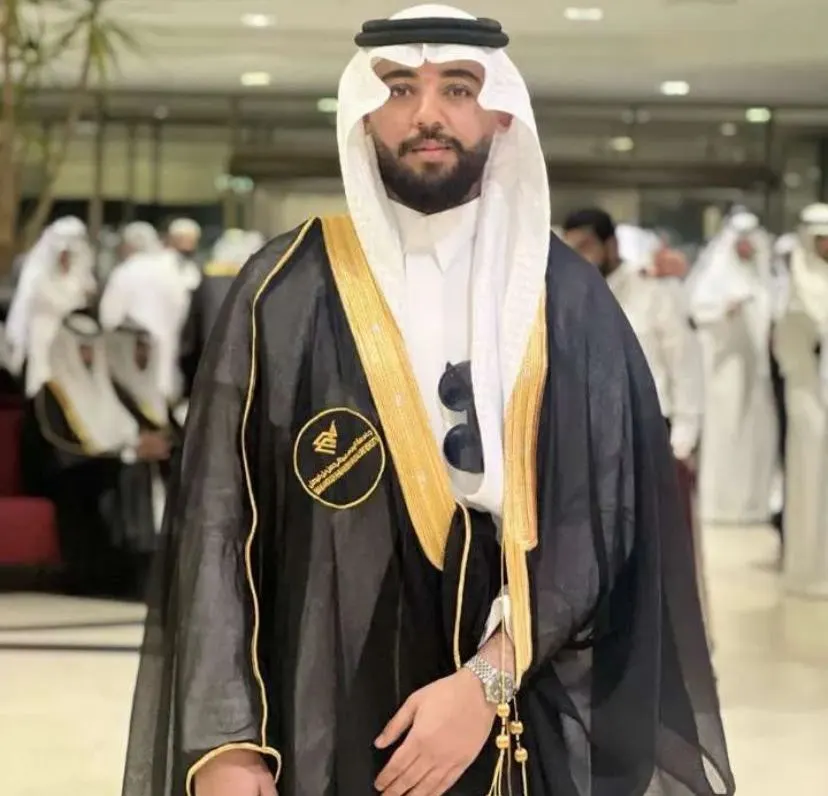 من القطيف.. جامعة الإمام عبد الرحمن بن فيصل تمنح «ممدوح علي اخوان» بكالوريوس هندسة العمارة