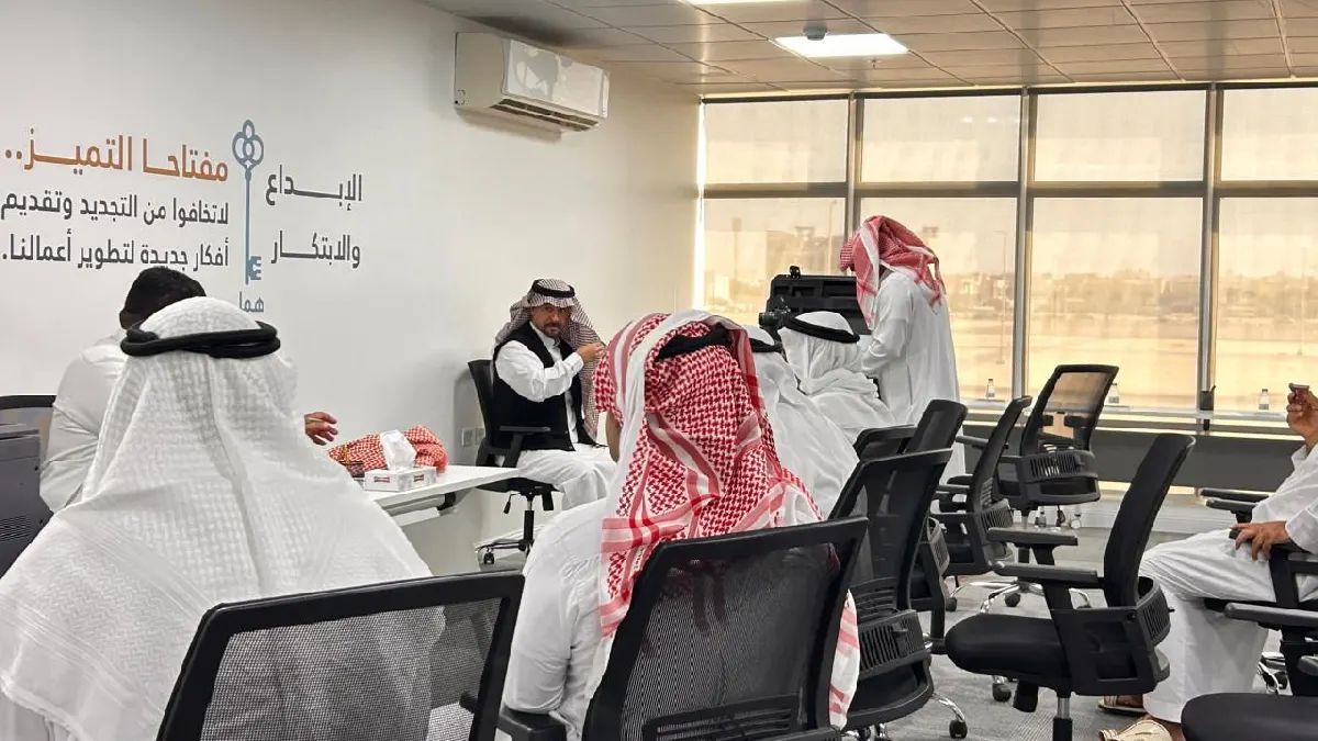 في جمعية سيهات.. الأحوال المدنية تُنجز خدمات 63 مواطنًا ومواطنة