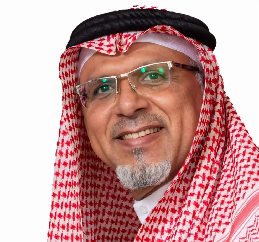 من صفوى.. مع مرتبة الشرف الأولى.. جامعة ميدأوشن تمنح «أمين العالي» الماجستير في العلاقات العامة