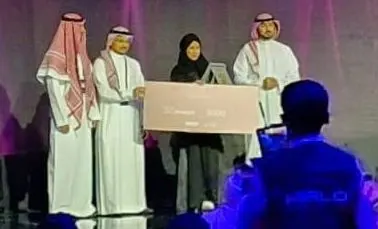 من القديح.. «فاطمة المسباح» تحصد المركز الثالث في مؤتمر علمي بالرياض