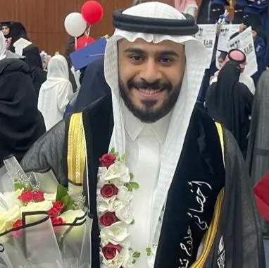 من القديح.. كلية العناية الطبية تمنح «علي الغزوي» درجة البكالوريوس في العلاج التنفسي