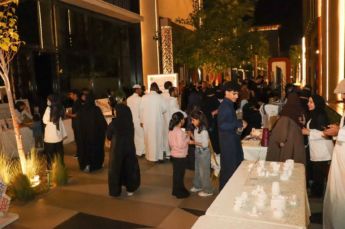 في الواجهة البحرية بالقطيف… يومٌ صحيّ يكشف ضعف نظر لدى الأطفال ويعيد ملف «الآيباد» إلى الواجهة في احتفال «خيرية تاروت» بذوي الإعاقة