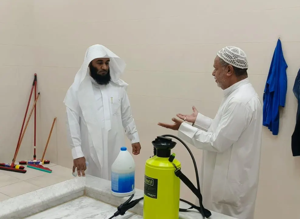 من رفحاء إلى سيهات والجش والتوبي وحلة محيش.. «السكينة والرحمة» تتتبع رحلة إكرام الموتى في القطيف