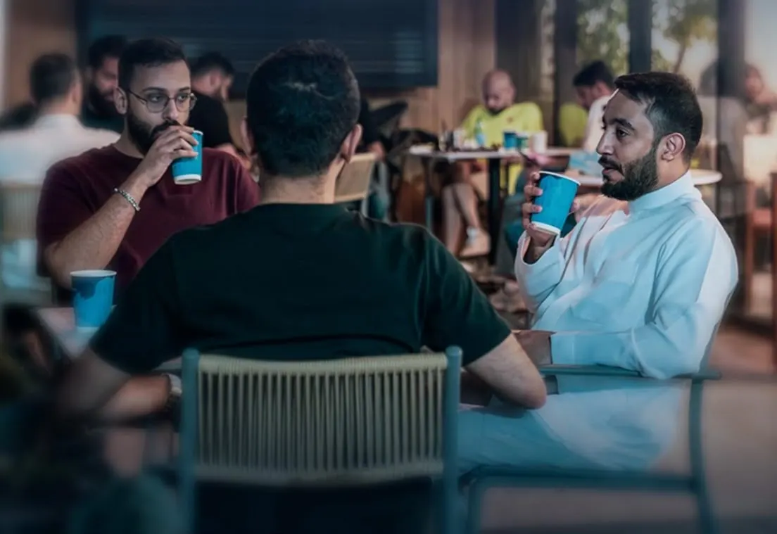 رائحة القهوة تتمدد في القطيف.. المقاهي تشهد نموًا متسارعًا خلال 4 أعوام من 257 إلى أكثر من 535
