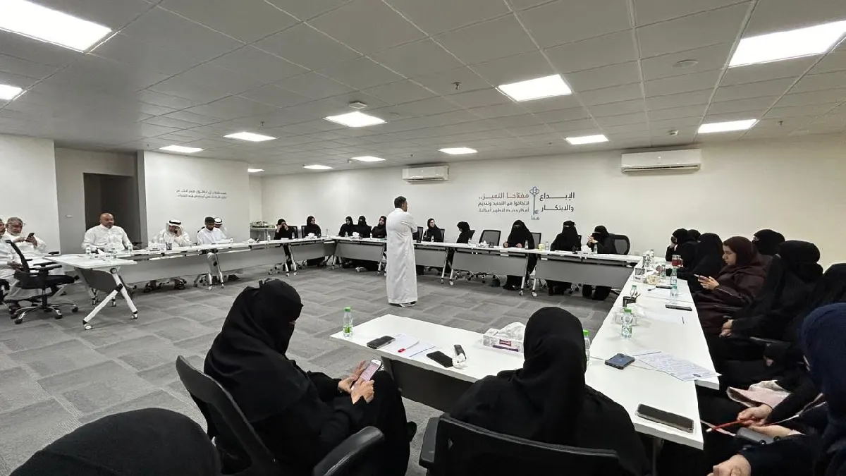 في سيهات.. سعادة توجّه «بوصلة» التغيير بالتعريف بتوجهها التنموي لمنسوبيها
