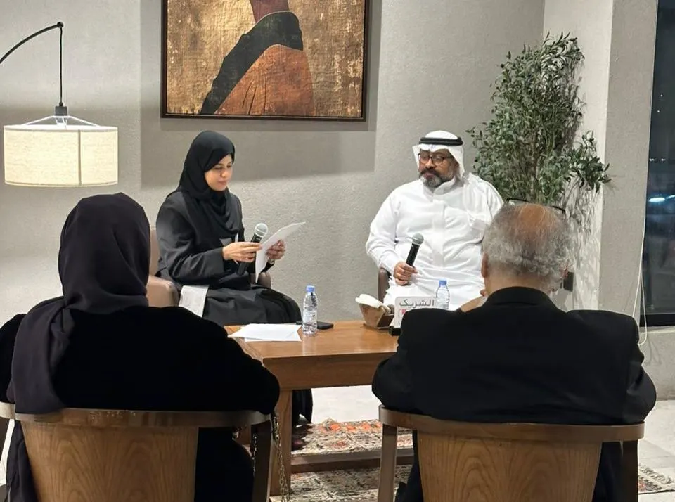 الحايك يربك التصنيفات ويكشف أزمة النقد المسرحي في أمسية فكرية بالقطيف