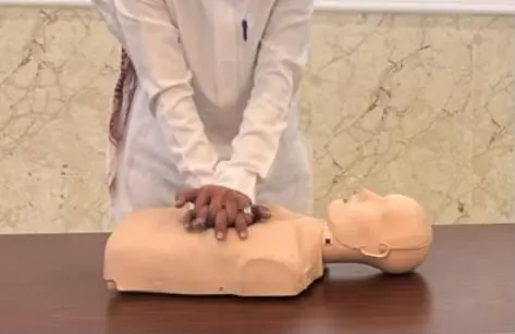 في التوبي.. «الإسعافات الأولية» تفتح للجنسين باب تعلّم إنقاذ الحياة