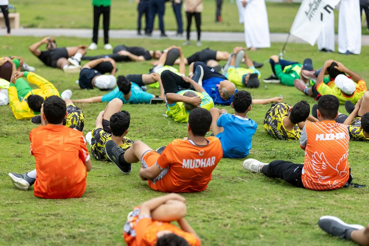 على كورنيش المحيسنيات.. «حياتك نشاط» تُنهي حكاية الحركة بـ115 مشاركًا وتحوّل الواجهة البحرية إلى ساحة لياقة ووعي صحي مفتوح