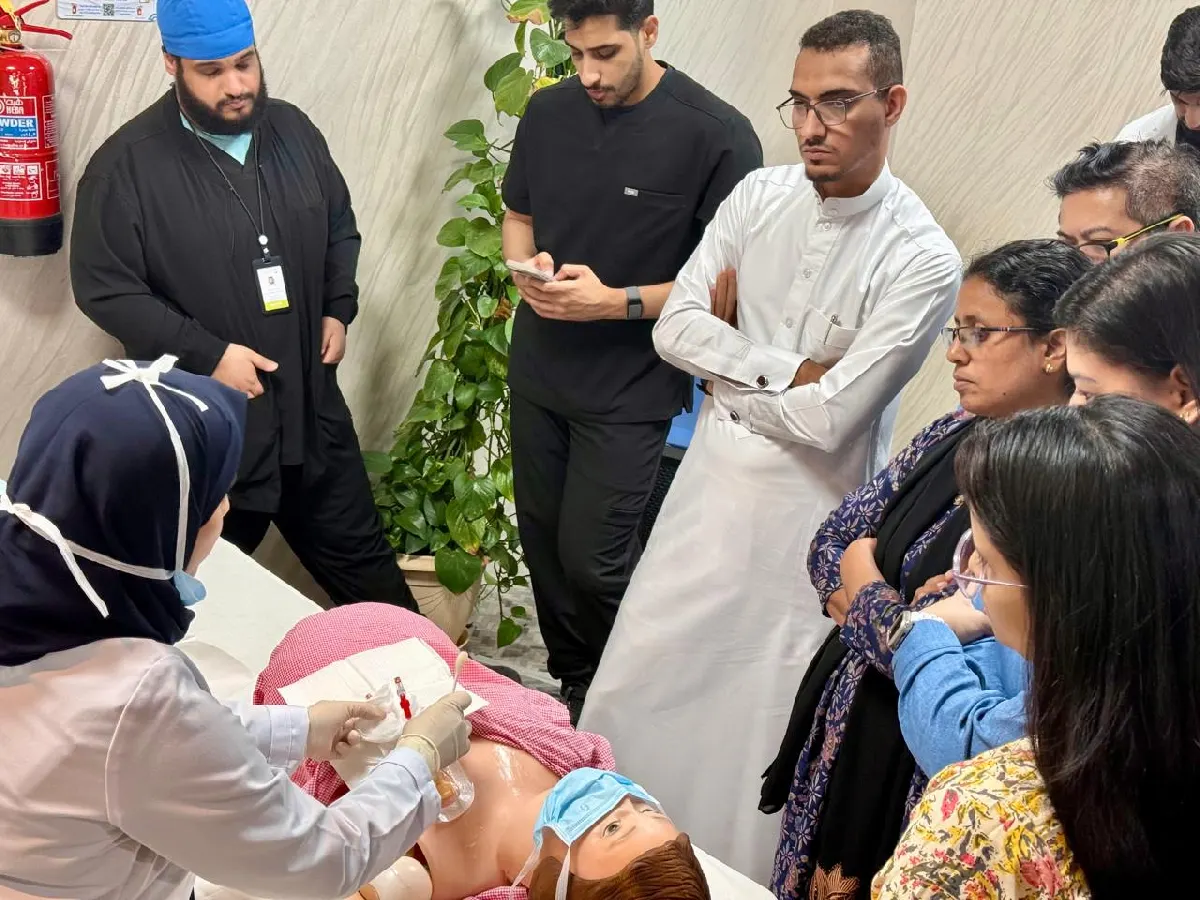 «الغسيل الكلوي تحت المجهر».. 66 ممرضًا وممرضة في دورة تخصصية بمركزي القطيف