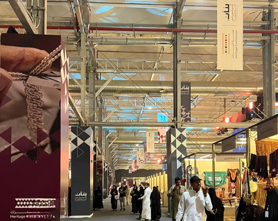 بقطع فنية.. أبناء القطيف يسردون حكايات حرف يدوية مختلفة في «بنان الرياض»