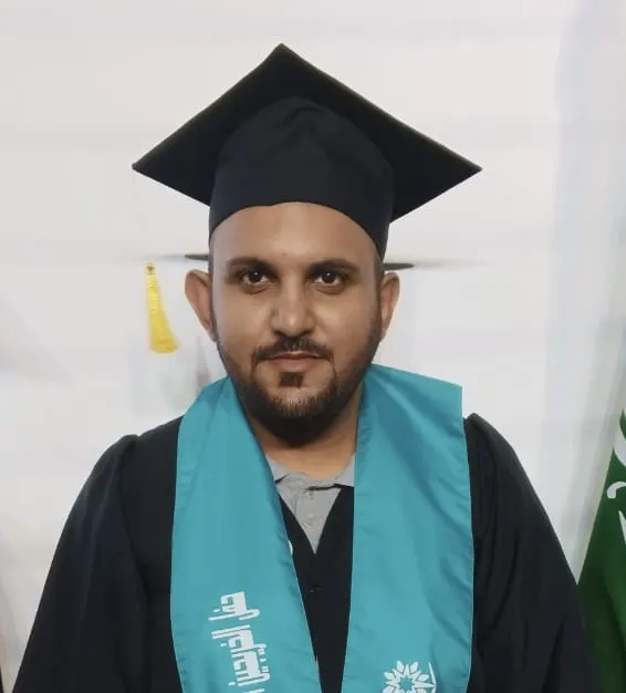 من القطيف.. الكلية التقنية بالقطيف تمنح «حمزة السليم» دبلوم دعم فني في الحاسب الآلي