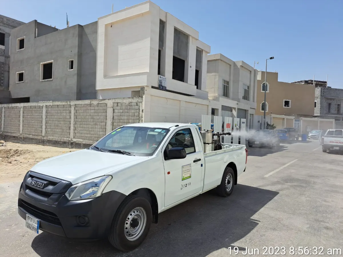 في القطيف.. بالتعقيم والتطهير.. البلدية تستهدف 1410 مواقع.. خلال شهر