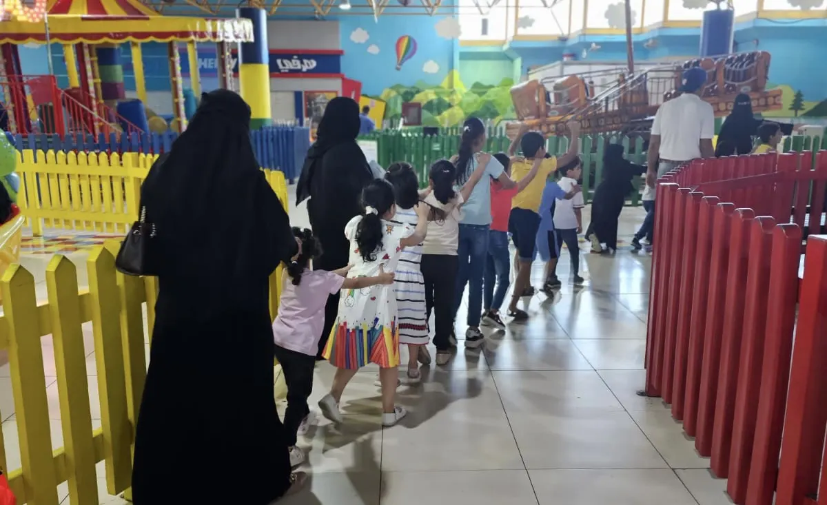 برحلة ترفيهية .. أطفال لجان خيرية القطيف يستقبلون إجازة الصيف