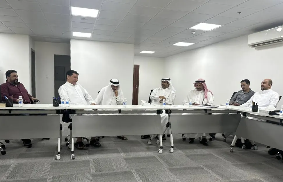 جمعية سيهات تشارك موظفيها فرحة الأضحى المبارك