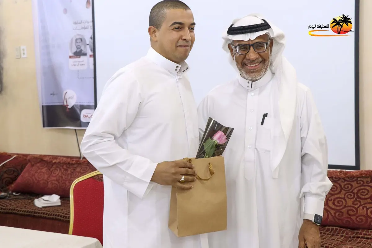 الورود فى استقبال حجاج بيت الله في «توبي القطيف».. صور