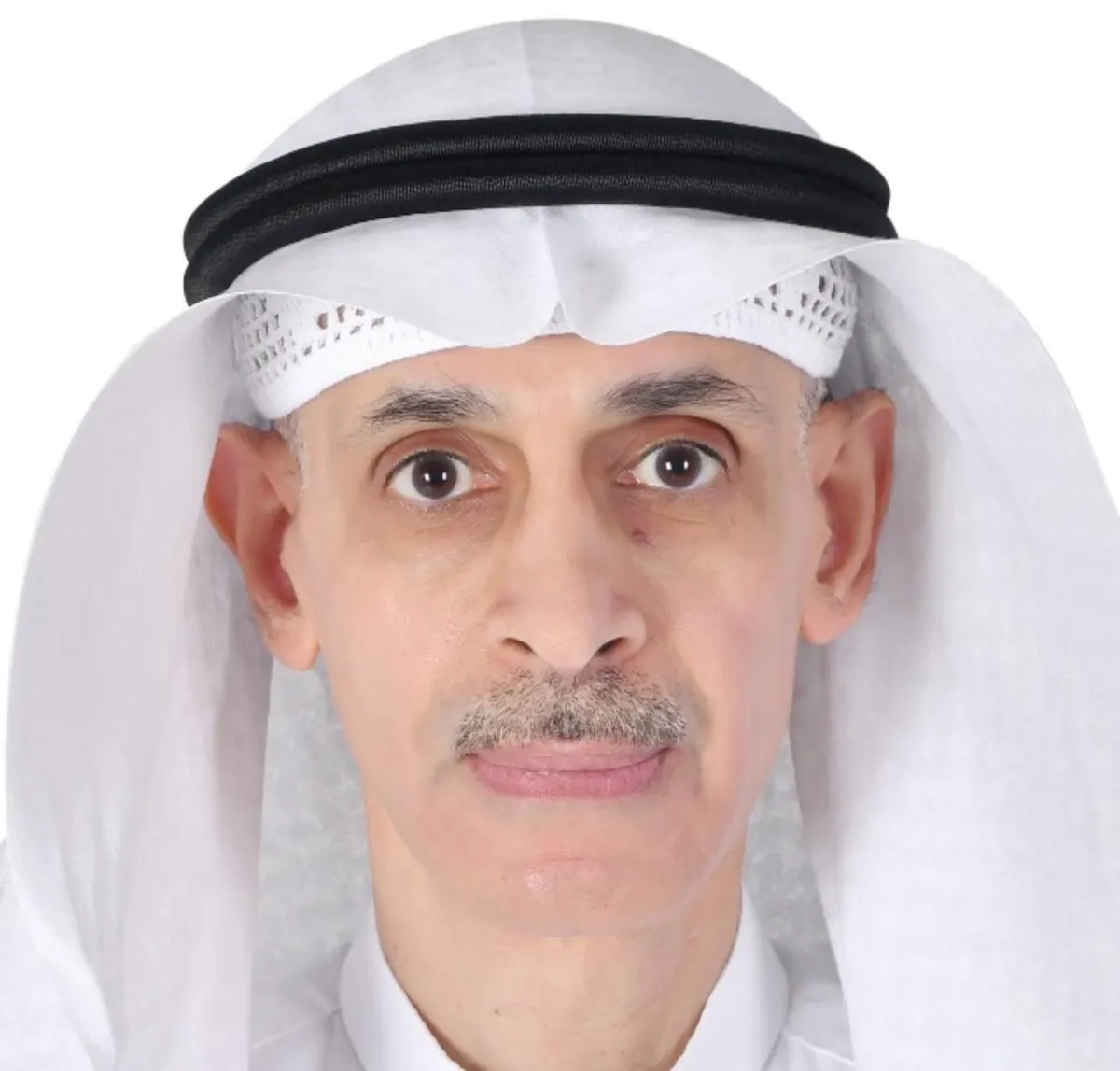 من القطيف.. مستندًا على خبرته الشخصية.. الأستاذ الدكتور هشام كمال الفارس يقدم «الحلول المُثلى التطبيقية في صناعة البترول»