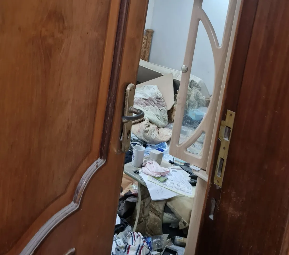 في الجش.. لص يسرق أكثر من ألفين و600 عملة قديمة ونادرة يعود بعضها لـ120 عامًا.. موسى المرزوق: حصيلة 25 عامًا ولا تقدر بثمن