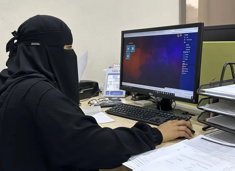 في القطيف.. مواطنون يمطرون مركز البلاغات 940 و«بلدي» بـ أكثر من 5 آلاف بلاغ.. والبلدية تؤكد: عالجناها وبقي منها 236 فقط