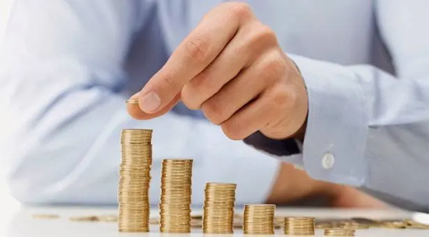 العطاء النسائية تنظم دورة «الاستثمار الذكي وتنمية المال»